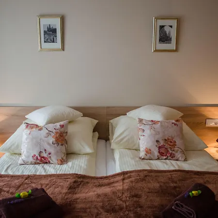 Royal Route 29 Comfort 3* Kraków
