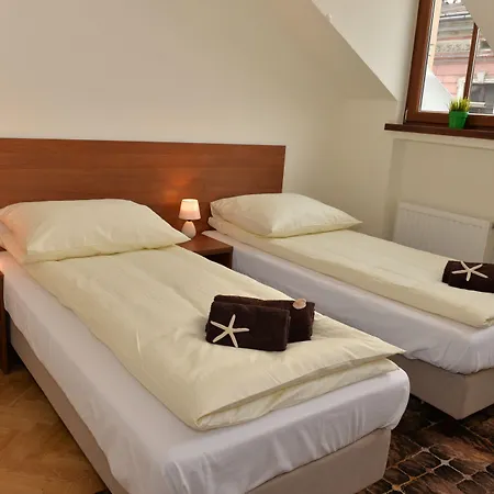 Gasthuis Royal Route 29 Comfort Krakau